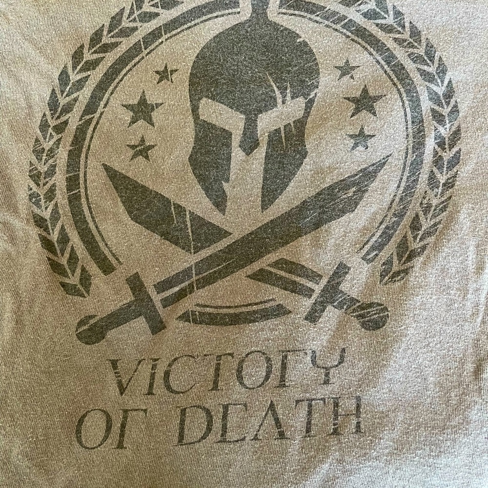 Grey print tee